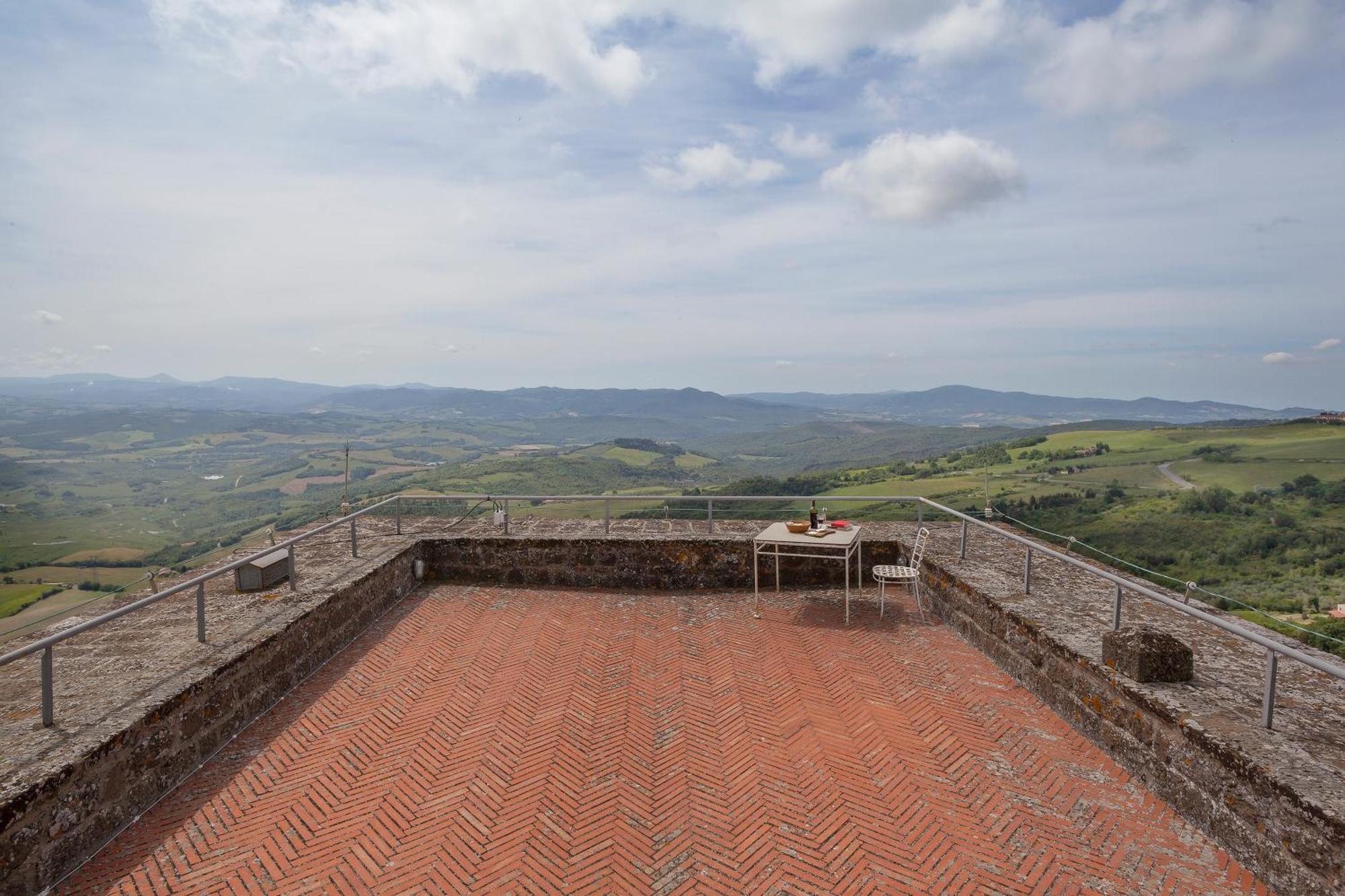 Torre Dei Belforti Montecatini Val di Cecina Eksteriør billede